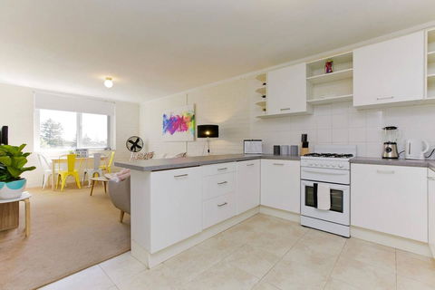 SEA BREEZE â€“ Between Cottesloe Beach & Swan River - Sunshine Coast Tourism 7