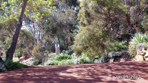 Eleebana Guest House - Sunshine Coast Tourism 14