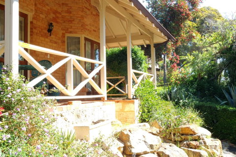 Eleebana Guest House - Sunshine Coast Tourism 32