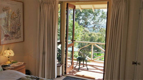 Eleebana Guest House - Sunshine Coast Tourism 7