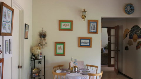 Eleebana Guest House - Sunshine Coast Tourism 31