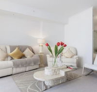 Perth Luxury City Apartment- Free Parking - Holiday Sunshine Coast