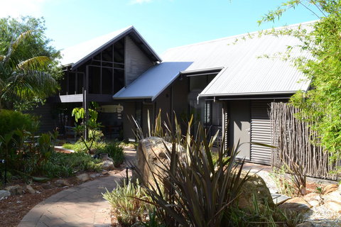 DESIGNER'S STUDIO - Sunshine Coast Tourism 13