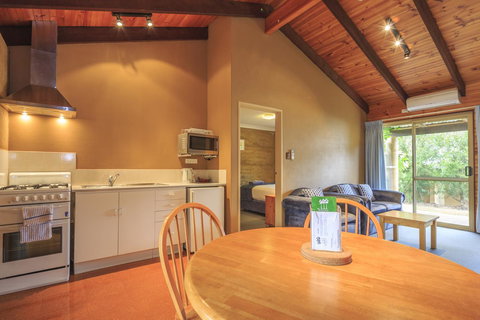 The Koorabup Motel - Holiday Sunshine Coast 11