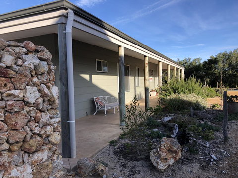 Bremer Bay B&B - Holiday Sunshine Coast 10