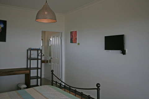 Bremer Bay B&B - Holiday Sunshine Coast 12