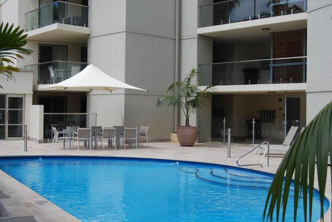 Absolute Beachfront Scarborough - Holiday Sunshine Coast 8