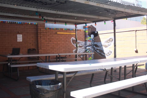 The Hive Hostel - Traveler Friendly, Passport Only - Holiday Sunshine Coast 32