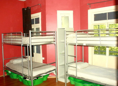 The Hive Hostel - Traveler Friendly, Passport Only - Holiday Sunshine Coast 22