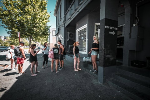 The Hive Hostel - Traveler Friendly, Passport Only - Holiday Sunshine Coast 18