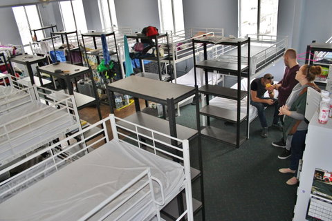 The Hive Hostel - Traveler Friendly, Passport Only - Holiday Sunshine Coast 42