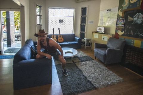 The Hive Hostel - Traveler Friendly, Passport Only - Holiday Sunshine Coast 20