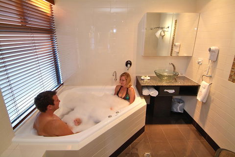 Bay Village Resort Dunsborough - Sunshine Coast Tourism 1