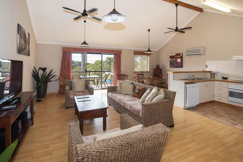 Bay Village Resort Dunsborough - Sunshine Coast Tourism 19
