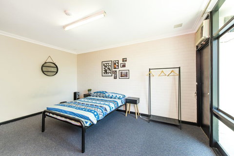 Billabong Backpackers Resort - Sunshine Coast Tourism 9