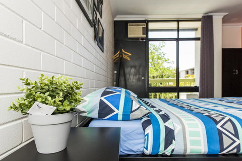 Billabong Backpackers Resort - Sunshine Coast Tourism 7