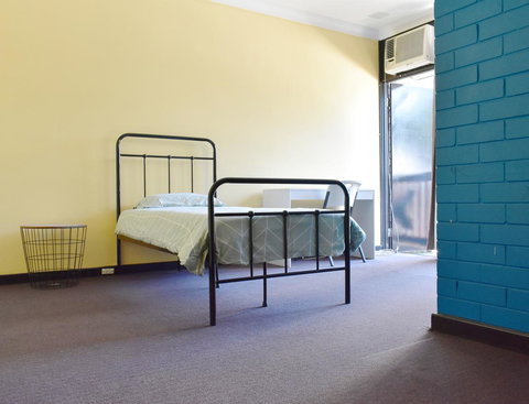 Billabong Backpackers Resort - Sunshine Coast Tourism 1