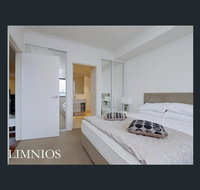 Frankly Francis - Exquisite Executive Apartment - Sunshine Coast Tourism