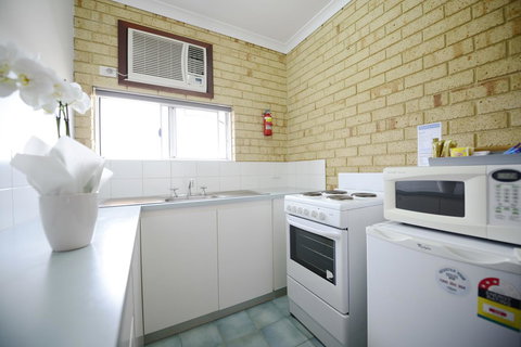 The Jetty Resort - Sunshine Coast Tourism 40