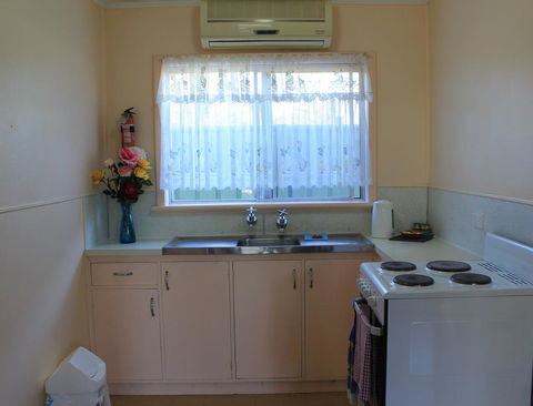 Jurien Beachfront Holiday Units - Sunshine Coast Tourism 19
