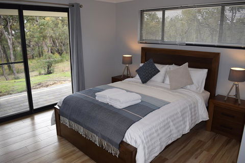 Eagle Bay House - Holiday Sunshine Coast 0