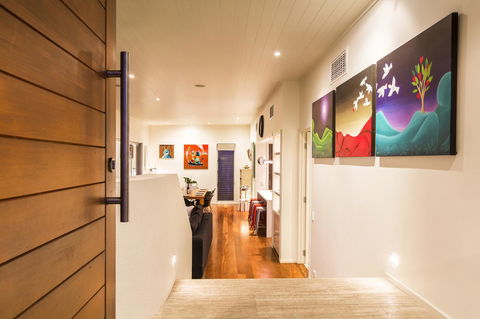 Arthouse - Holiday Sunshine Coast 5