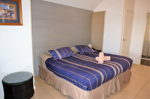 Osprey Holiday Village Unit 203 1 Bedroom - Holiday Sunshine Coast 3