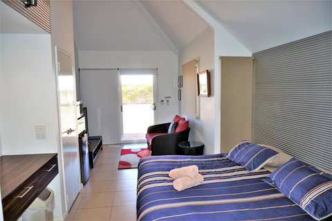 Osprey Holiday Village Unit 203 1 Bedroom - Holiday Sunshine Coast 5