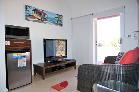 Osprey Holiday Village Unit 203 1 Bedroom - Holiday Sunshine Coast 7