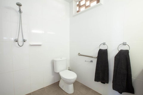 EUCLA MOTOR HOTEL - Sunshine Coast Tourism 5
