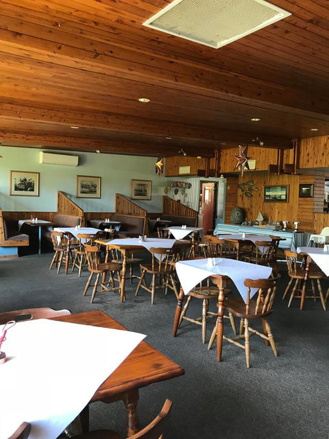 EUCLA MOTOR HOTEL - Sunshine Coast Tourism 36