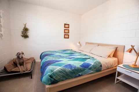 EUCLA MOTOR HOTEL - Sunshine Coast Tourism 24