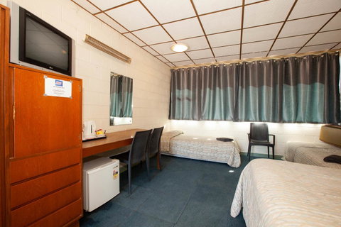 EUCLA MOTOR HOTEL - Sunshine Coast Tourism 18