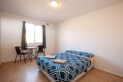 EUCLA MOTOR HOTEL - Sunshine Coast Tourism 11