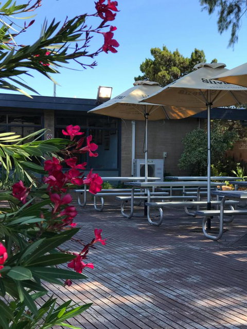 EUCLA MOTOR HOTEL - Sunshine Coast Tourism 33