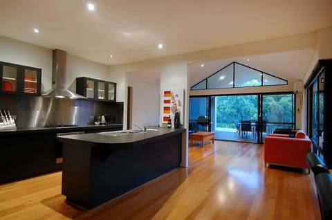 THE SANCTUARY LUXURY HOLIDAY HOME - Sunshine Coast Tourism 11