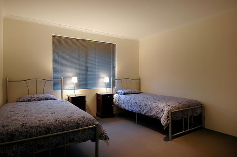 THE SANCTUARY LUXURY HOLIDAY HOME - Sunshine Coast Tourism 5