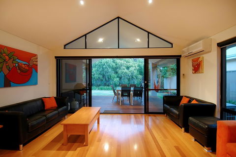 THE SANCTUARY LUXURY HOLIDAY HOME - Sunshine Coast Tourism 16