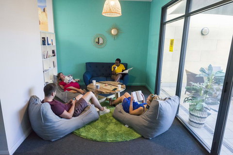 Perth City YHA - Sunshine Coast Tourism 2