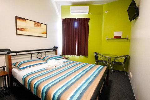 Perth City YHA - Sunshine Coast Tourism 25