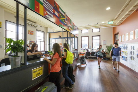Perth City YHA - Sunshine Coast Tourism 34