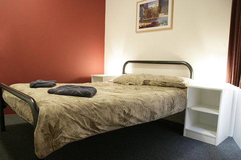 Perth City YHA - Sunshine Coast Tourism 20