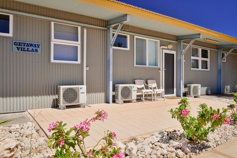 Getaway Villas Unit 389 - Holiday Sunshine Coast 1