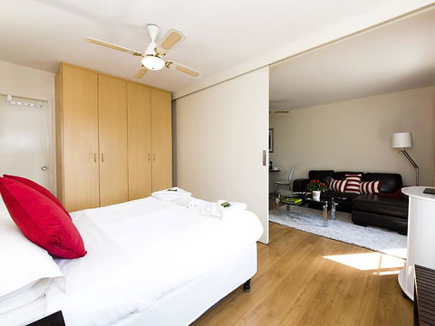 Style In Subiaco - Sunshine Coast Tourism 8