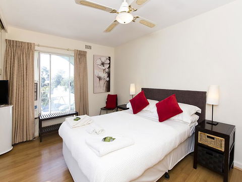 Style In Subiaco - Sunshine Coast Tourism 10