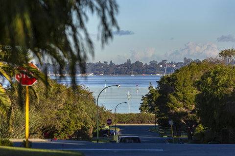 Como Executive Apartment - Sunshine Coast Tourism 21