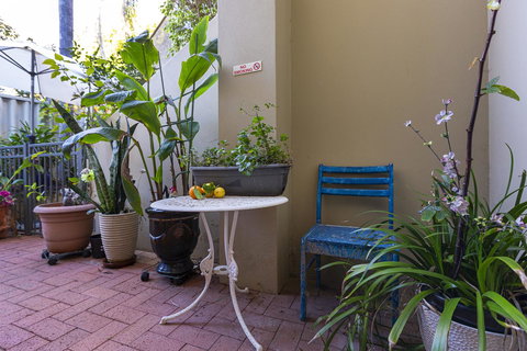 Como Executive Apartment - Sunshine Coast Tourism 11