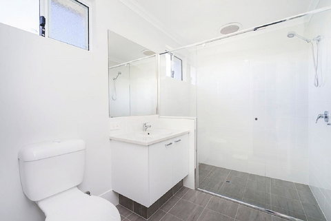 Victoria Park Town House - Sunshine Coast Tourism 3