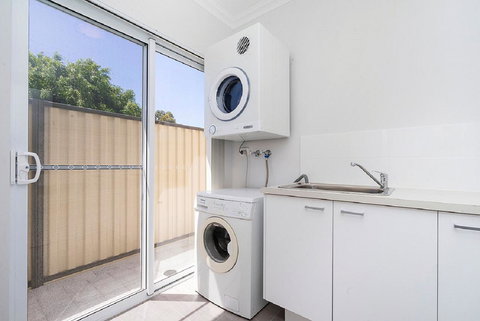 Victoria Park Town House - Sunshine Coast Tourism 9