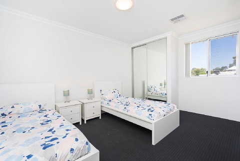 Victoria Park Town House - Sunshine Coast Tourism 4